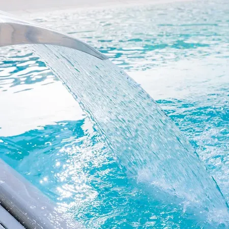 Hotell Aqua 4*