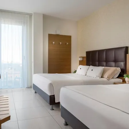 Hotell Aqua 4*