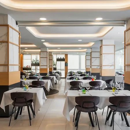 Aqua Hotell 4*