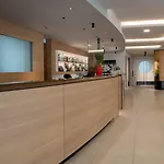 מלון Aqua 4*