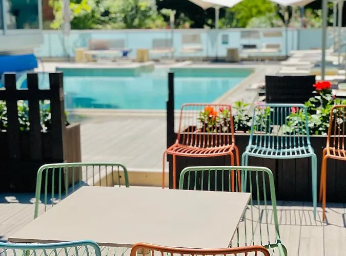Aqua Hotel 4*